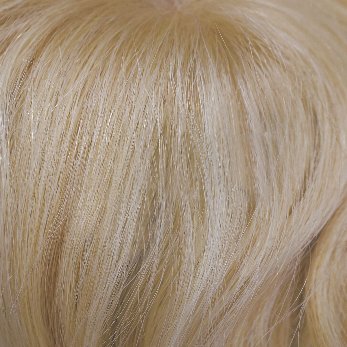 Starlight Blonde - A dynamic blend of medium and bright blond colors. If you're looking to make a statement, this warm, gorgeous hue will be sure to shine!