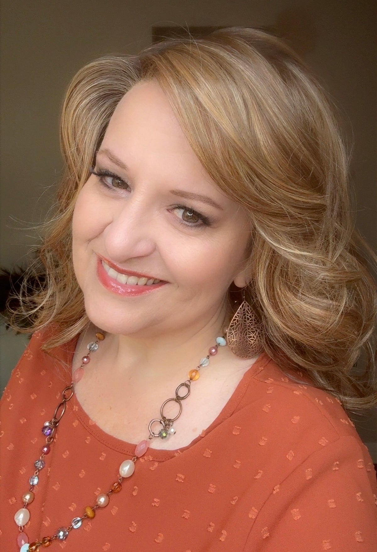 Anna by Belletress HS Hand-tied LUXSE Collection Luxury Wig