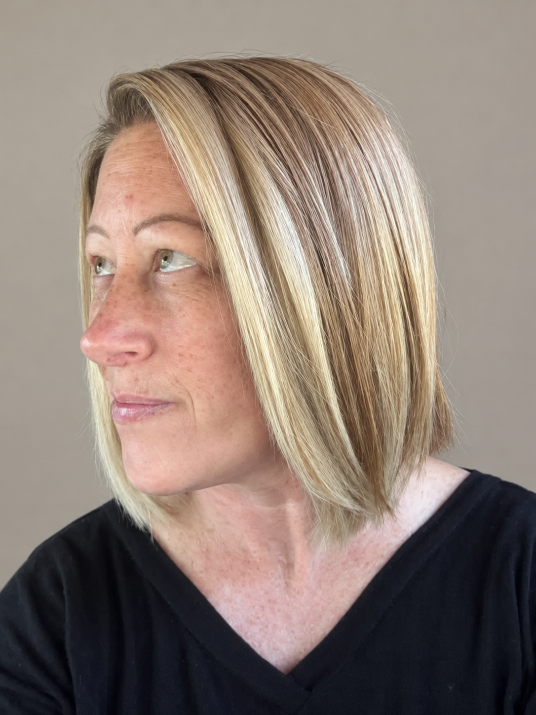 Euro Chic by Tressallure HS Luxury Synthetic Wig