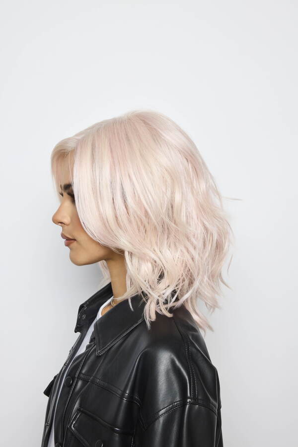 Dazzling Wavez Wig - 1513 Muse Collection