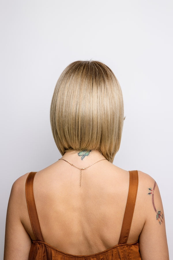 Findley Wig - 2587   Amore Collection