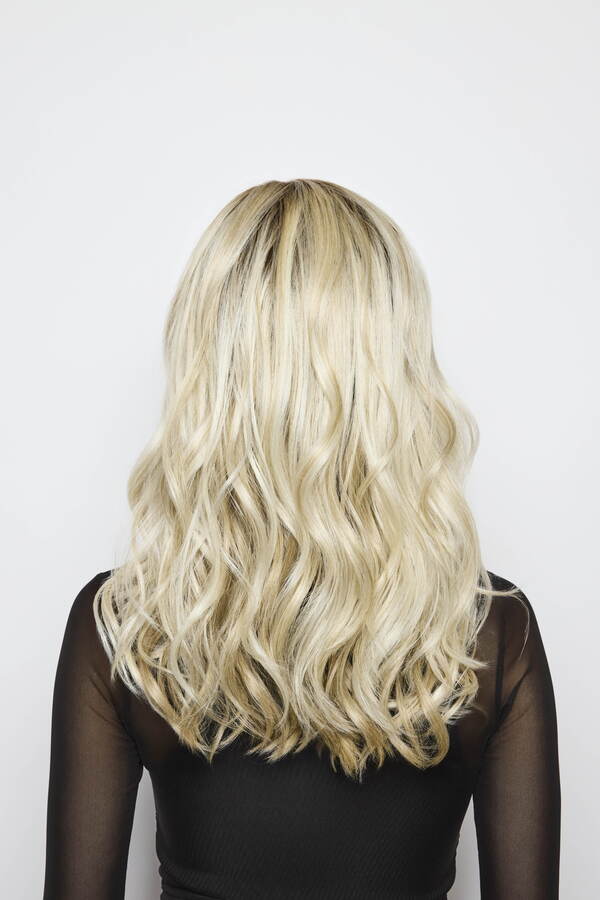 Glam Wavez Wig - 1512 Muse Collection