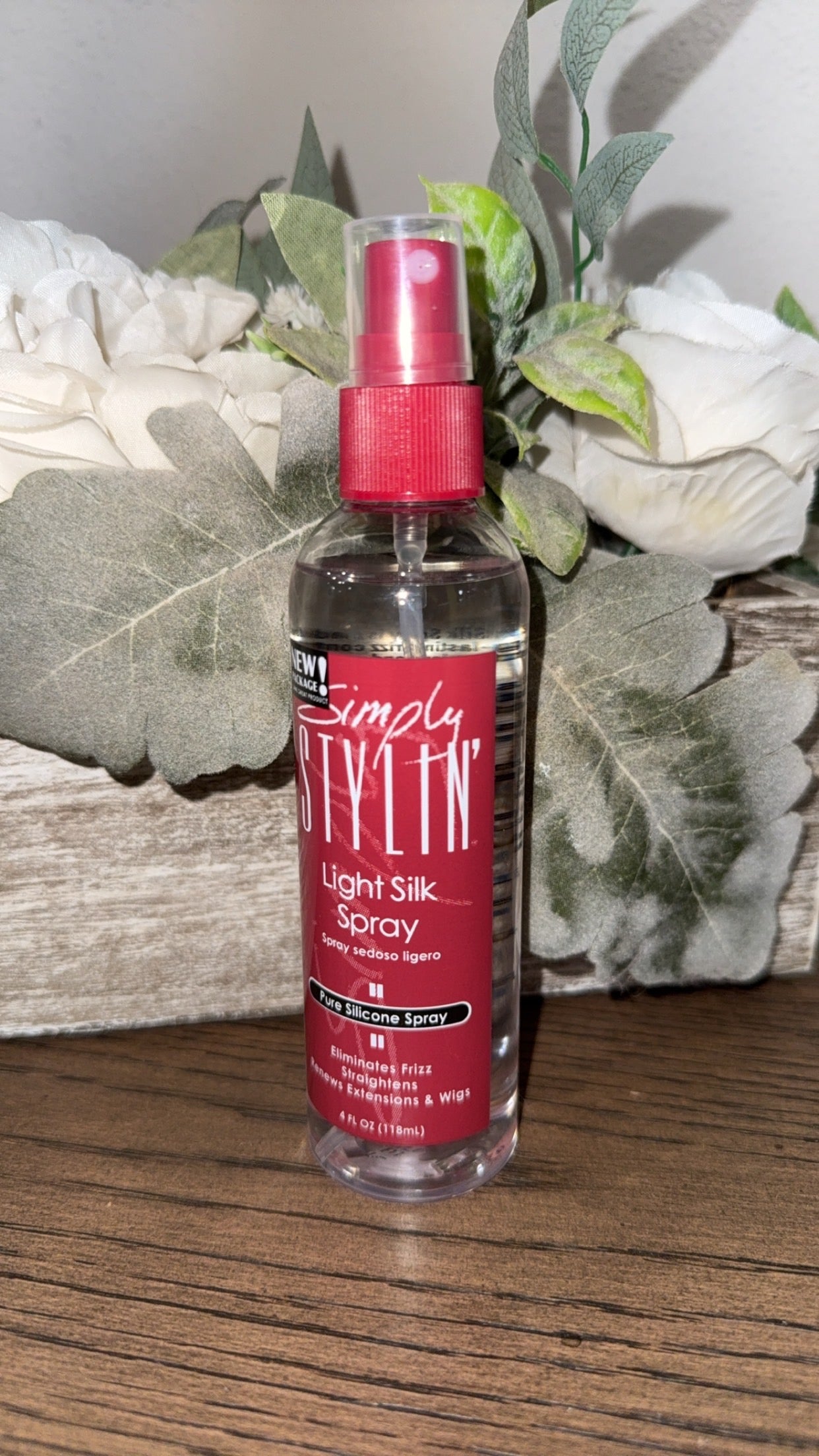 Renew Simply Stylin Light Silk Spray