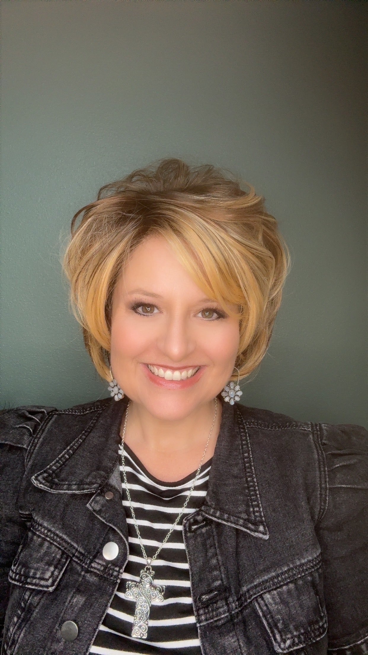 Razor Cut Shag HS Luxury Synthetic Wig