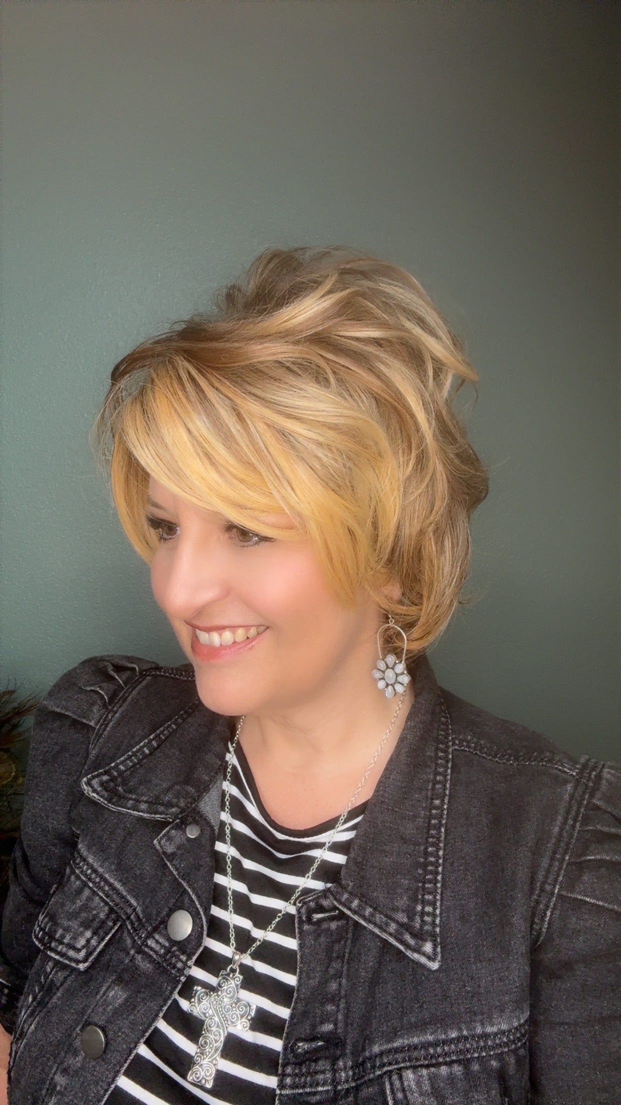 Razor Cut Shag HS Luxury Synthetic Wig