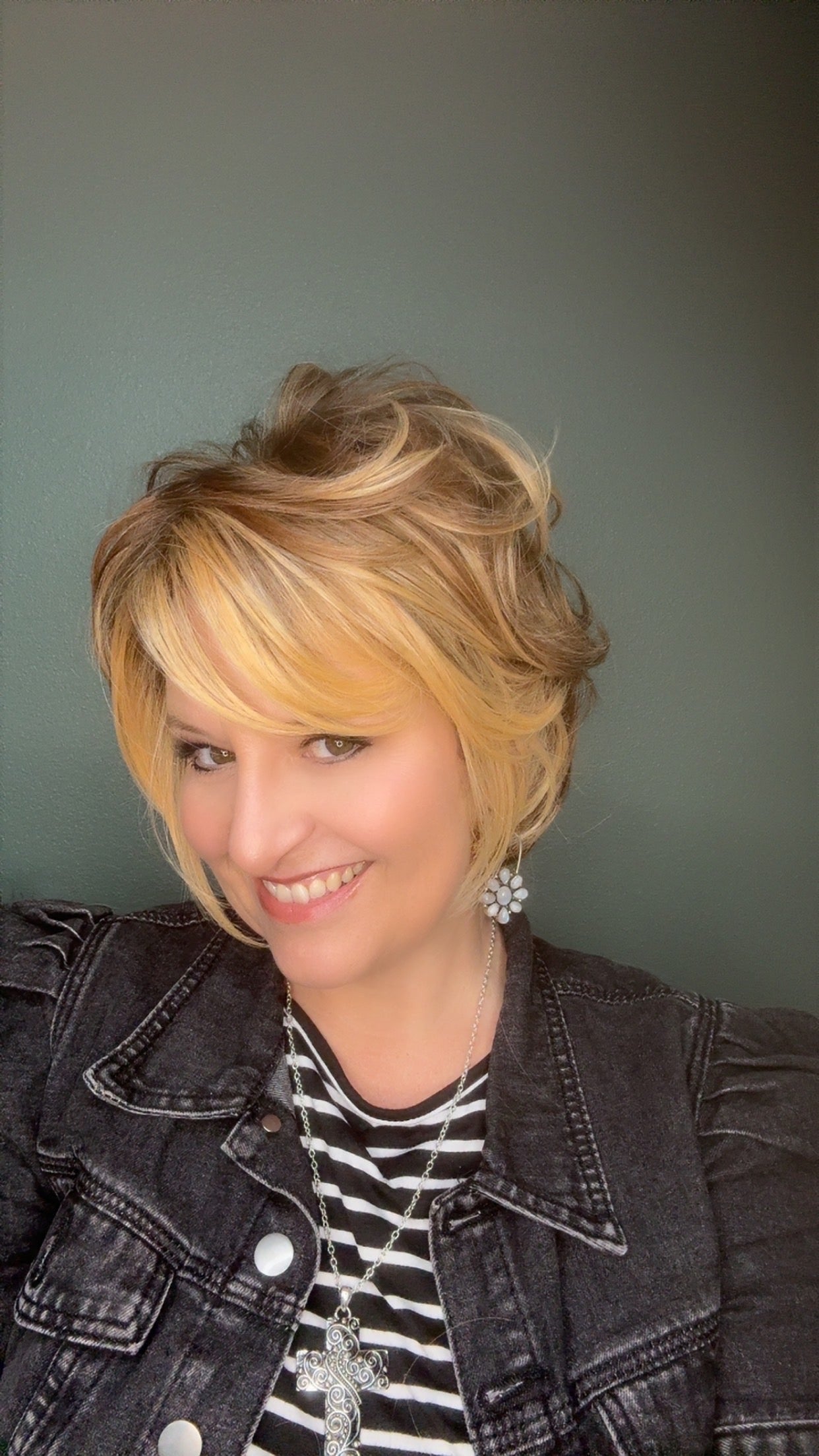 Razor Cut Shag HS Luxury Synthetic Wig