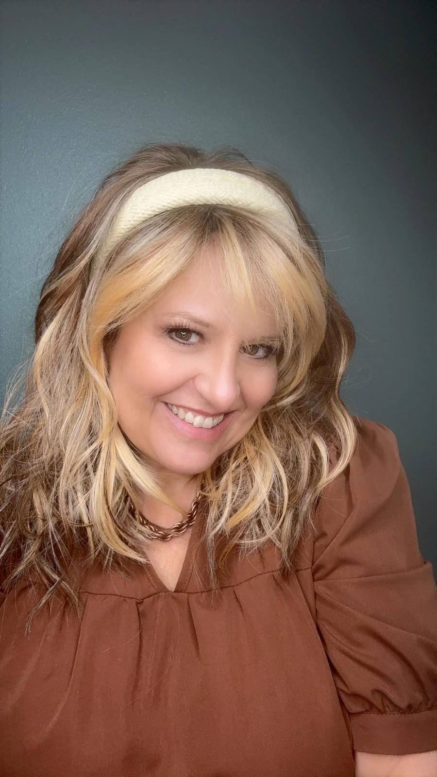 Beach Wave Magic HS Luxury Synthetic Wig DCT