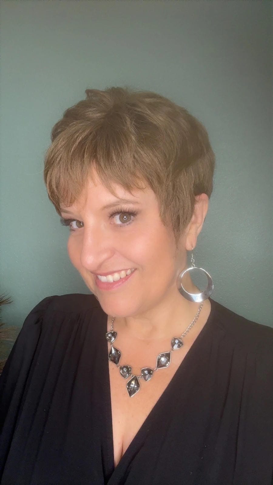 Textured Pixie HS  Luxury Synthetic DCT