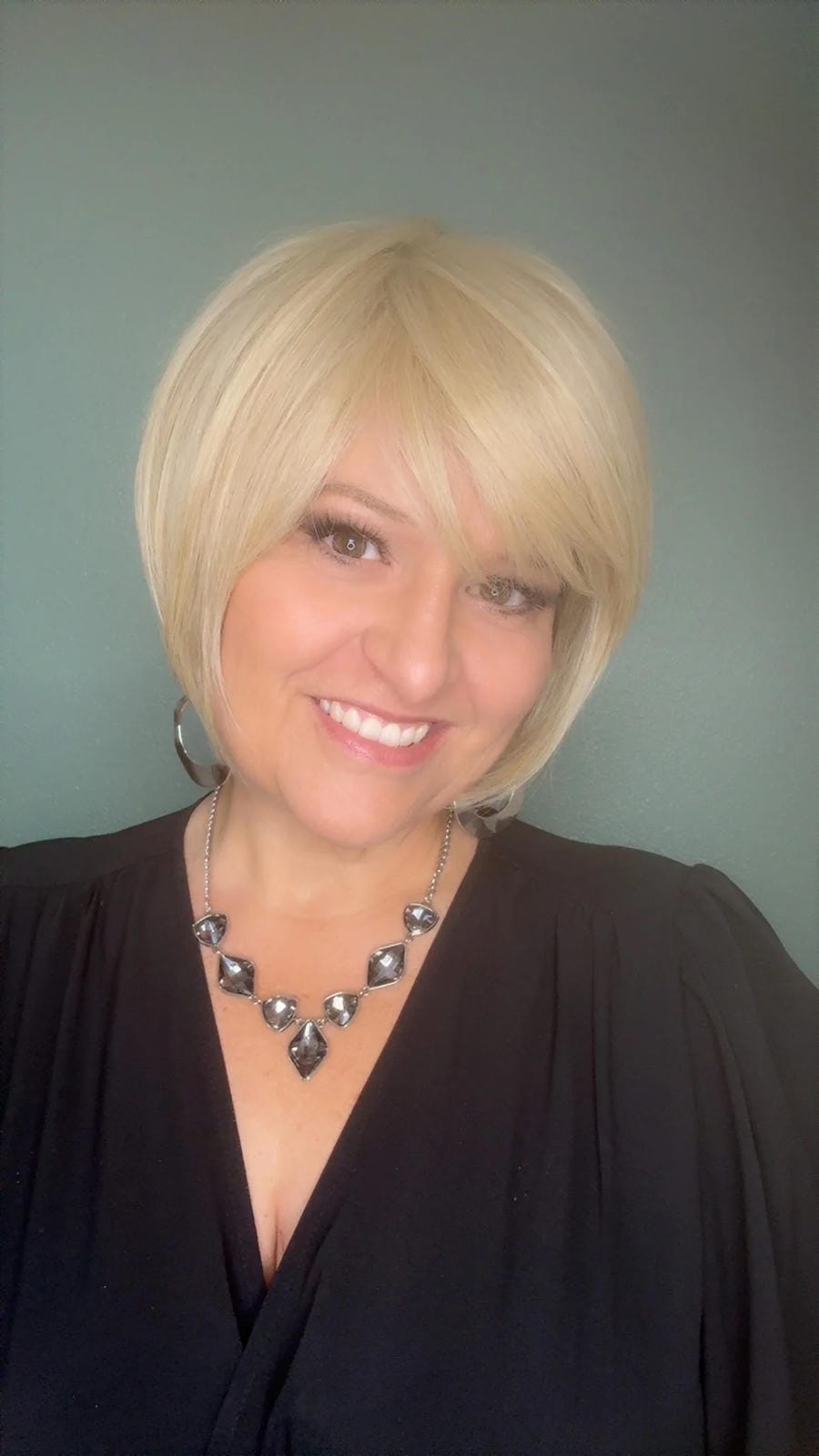 LE Bob HS Luxury Synthetic Wig DCT