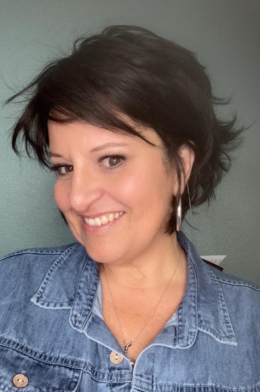 Charlotte Realistic-HS-Luxury Synthetic Wig