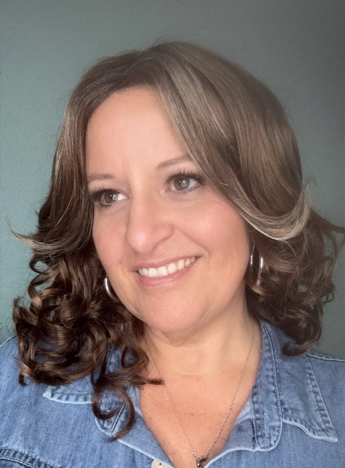 Breeze NHS Luxury Synthetic Wig DCT