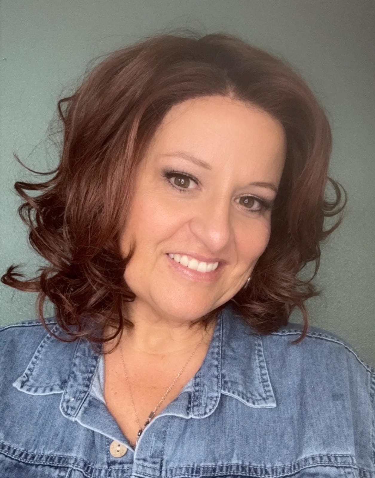 Casual Curls HS Luxury Synthetic Wig DCT