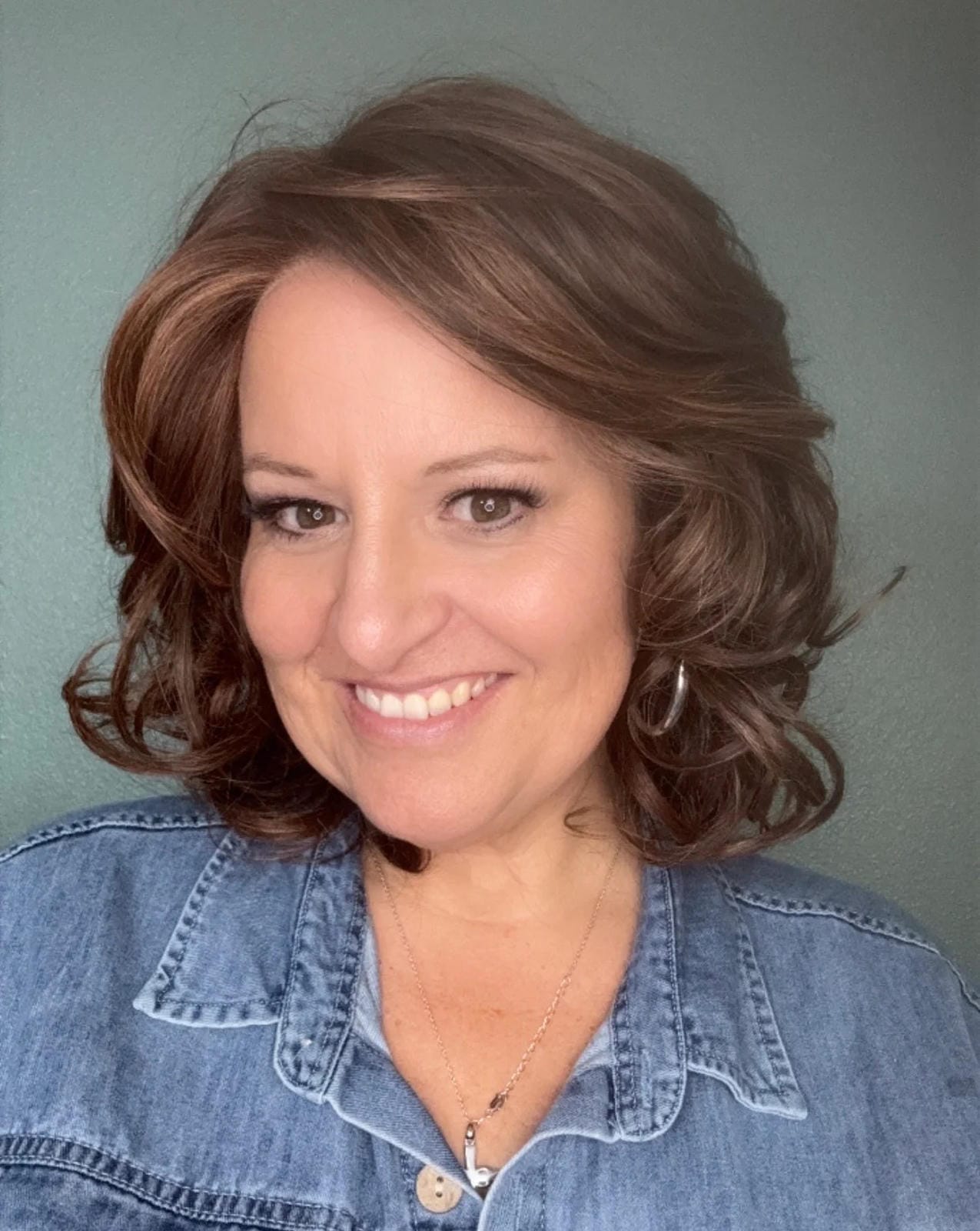 Casual Curls HS Luxury Synthetic Wig DCT