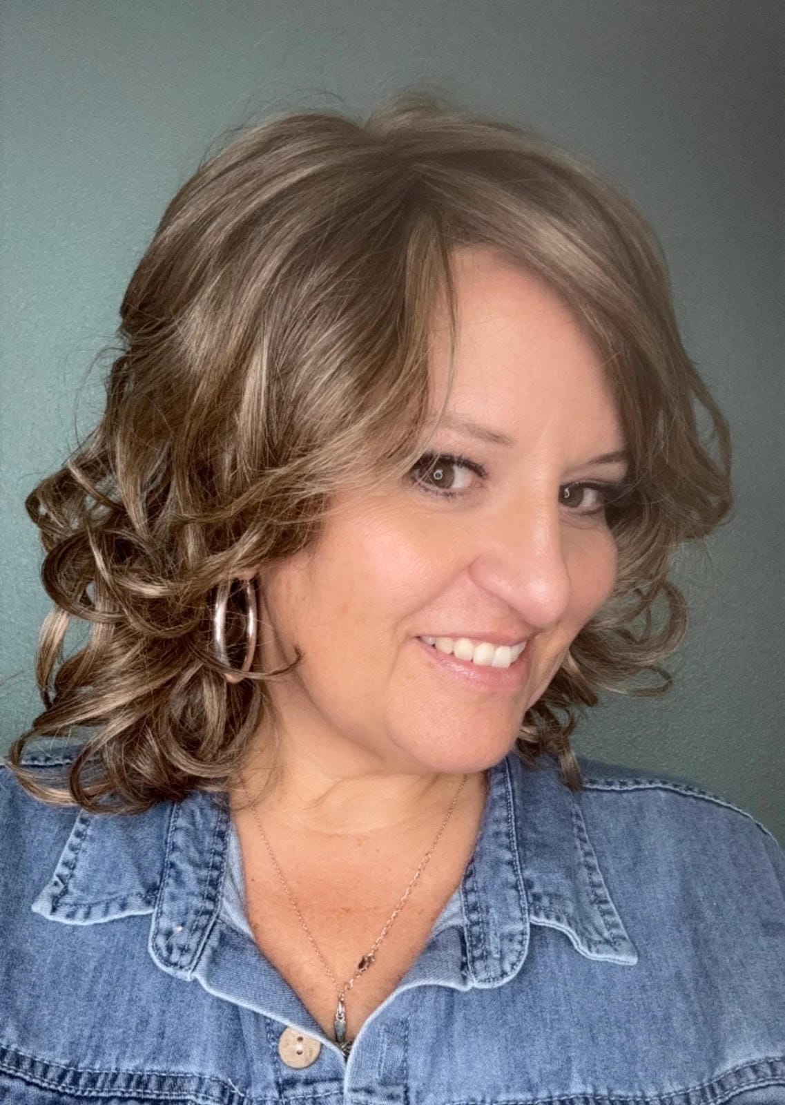 Casual Curls HS Luxury Synthetic Wig DCT