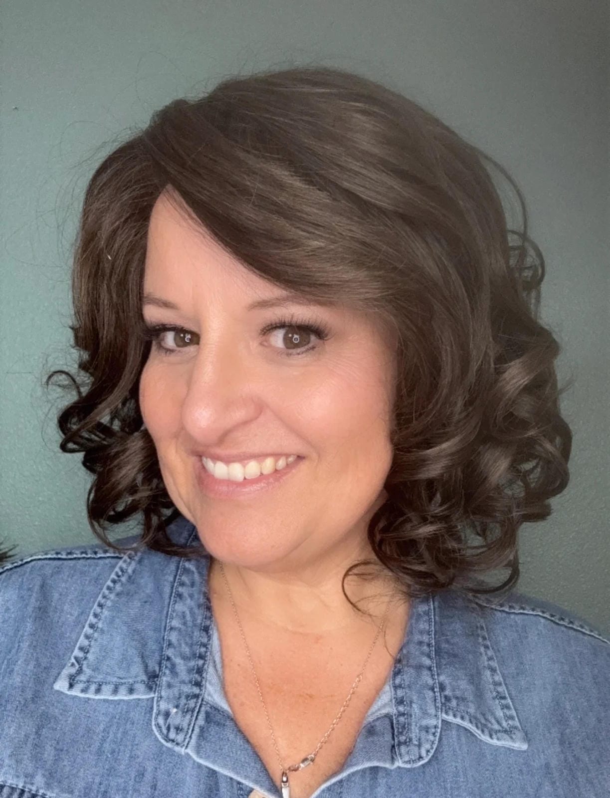 Casual Curls HS Luxury Synthetic Wig DCT