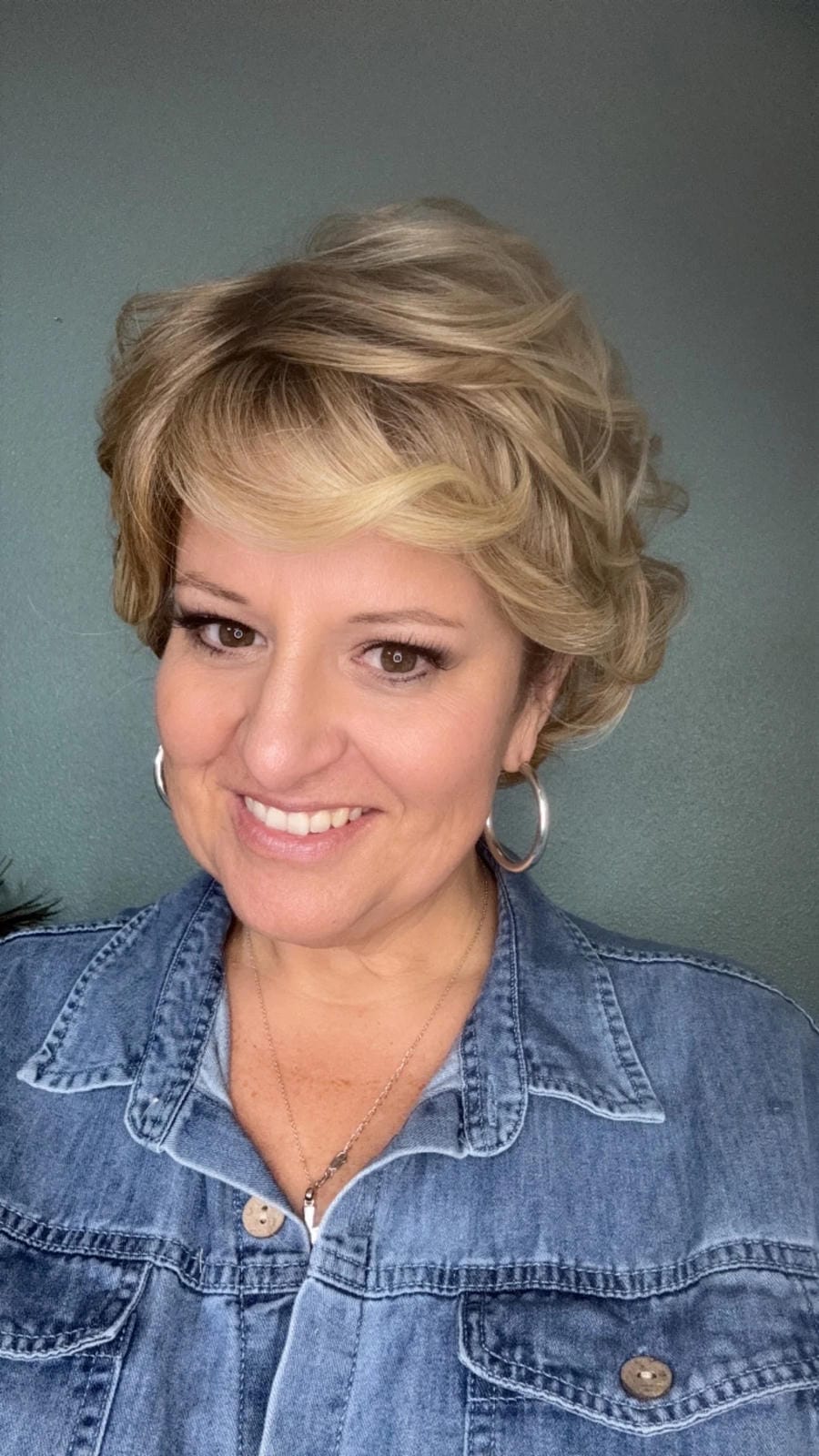 Tapered Curls HS Luxury Synthetic Wig DCT