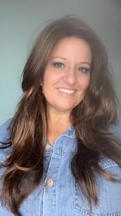 Ashlyn nhs luxury synthetic wig dct