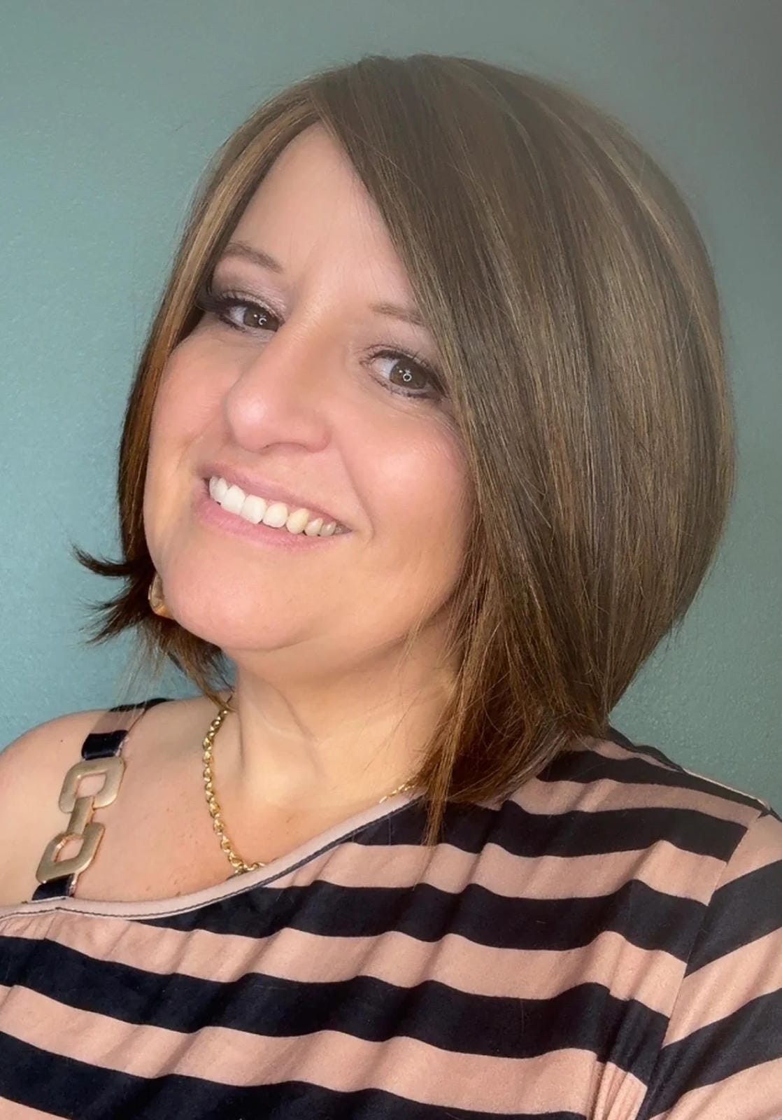 Euro Chic HS Luxury Synthetic Wig DCT