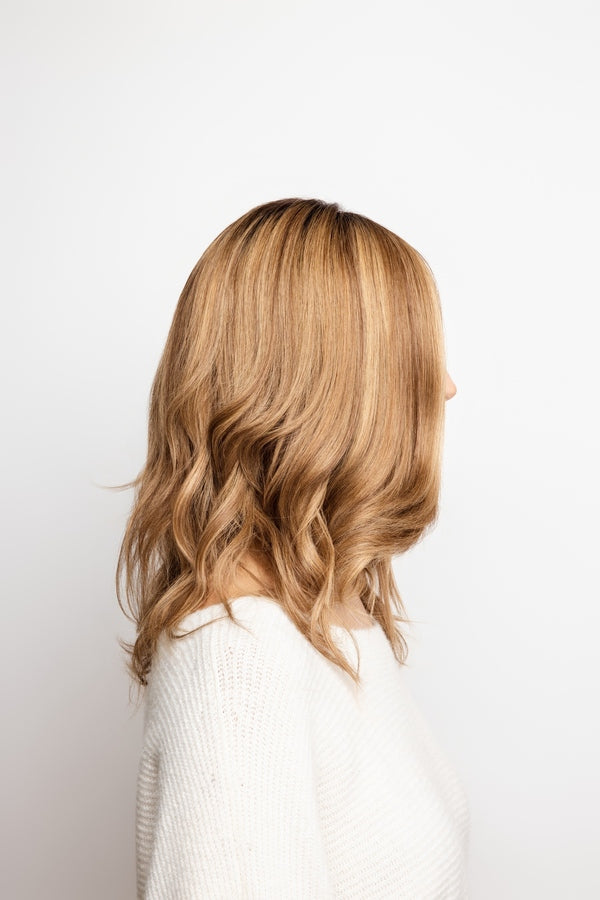 Oakly Wig - 8716   Amore Collection