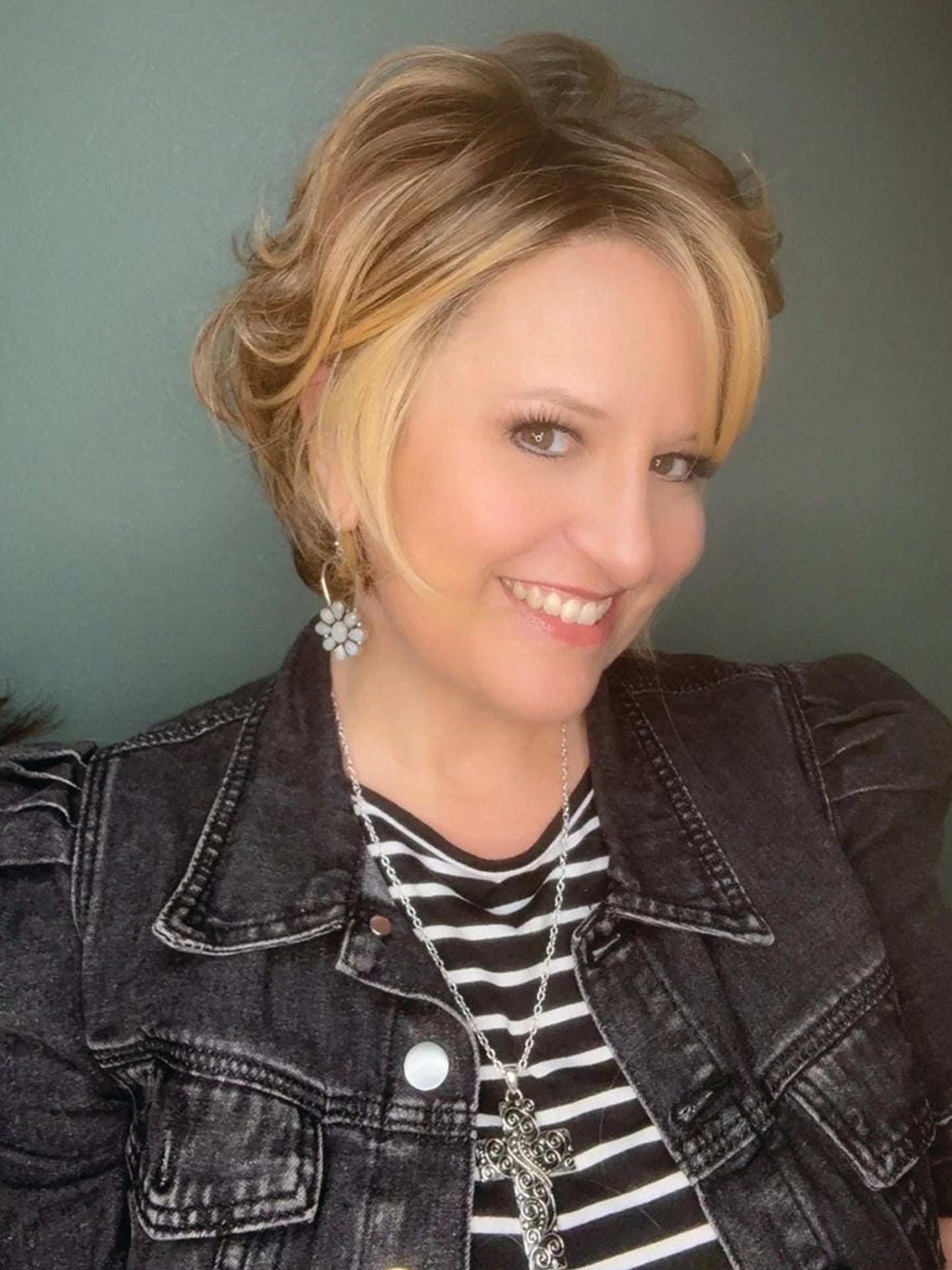 Razor Cut Shag HS Luxury Synthetic Wig