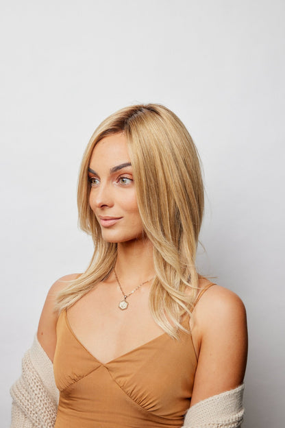 Thea Wig - 8710   Amore Collection